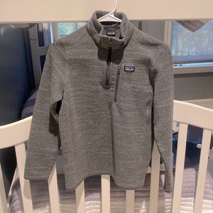Youth boy L(12) Patagonia pullover